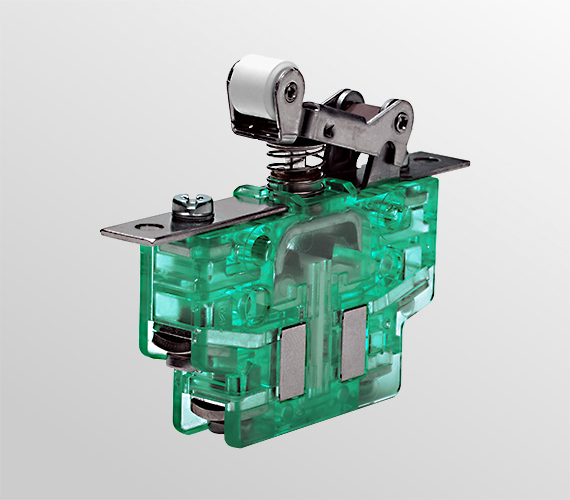 Schaltbau S800-a-L snap-action switch with roller lever and blowout magnets.